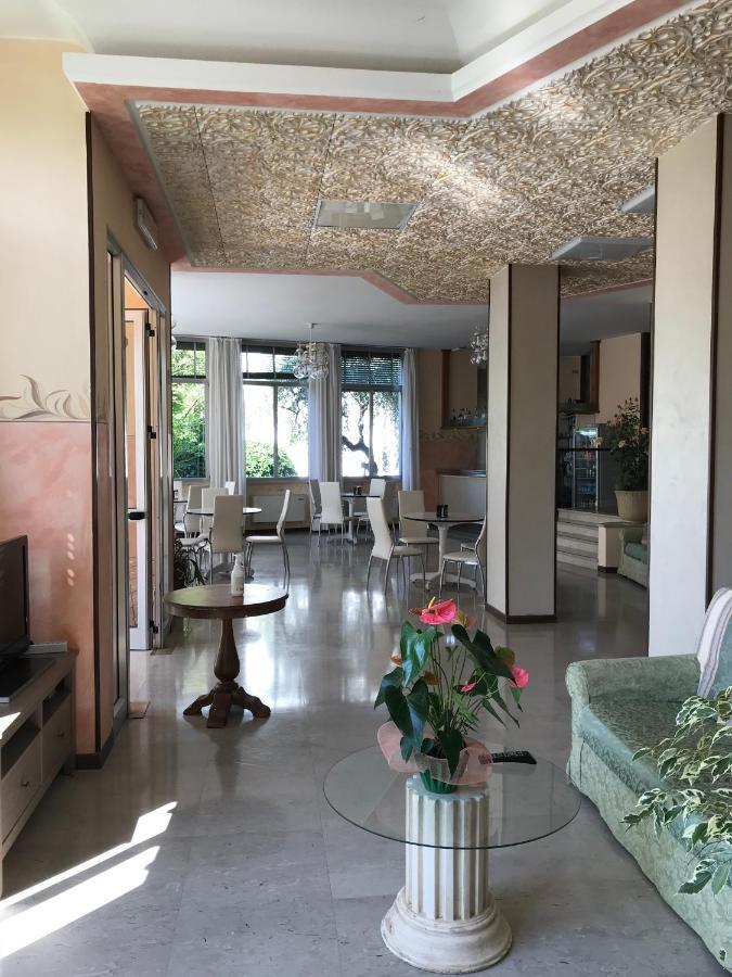 Albergo Villa Angela Тосколано-Мадерно Екстер'єр фото